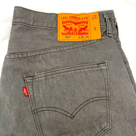 NEW 501 Levi’s Jeans - Picture 3 of 8